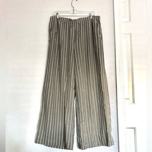 H&M Linen Blend Wide-Leg Pants in Gray and White